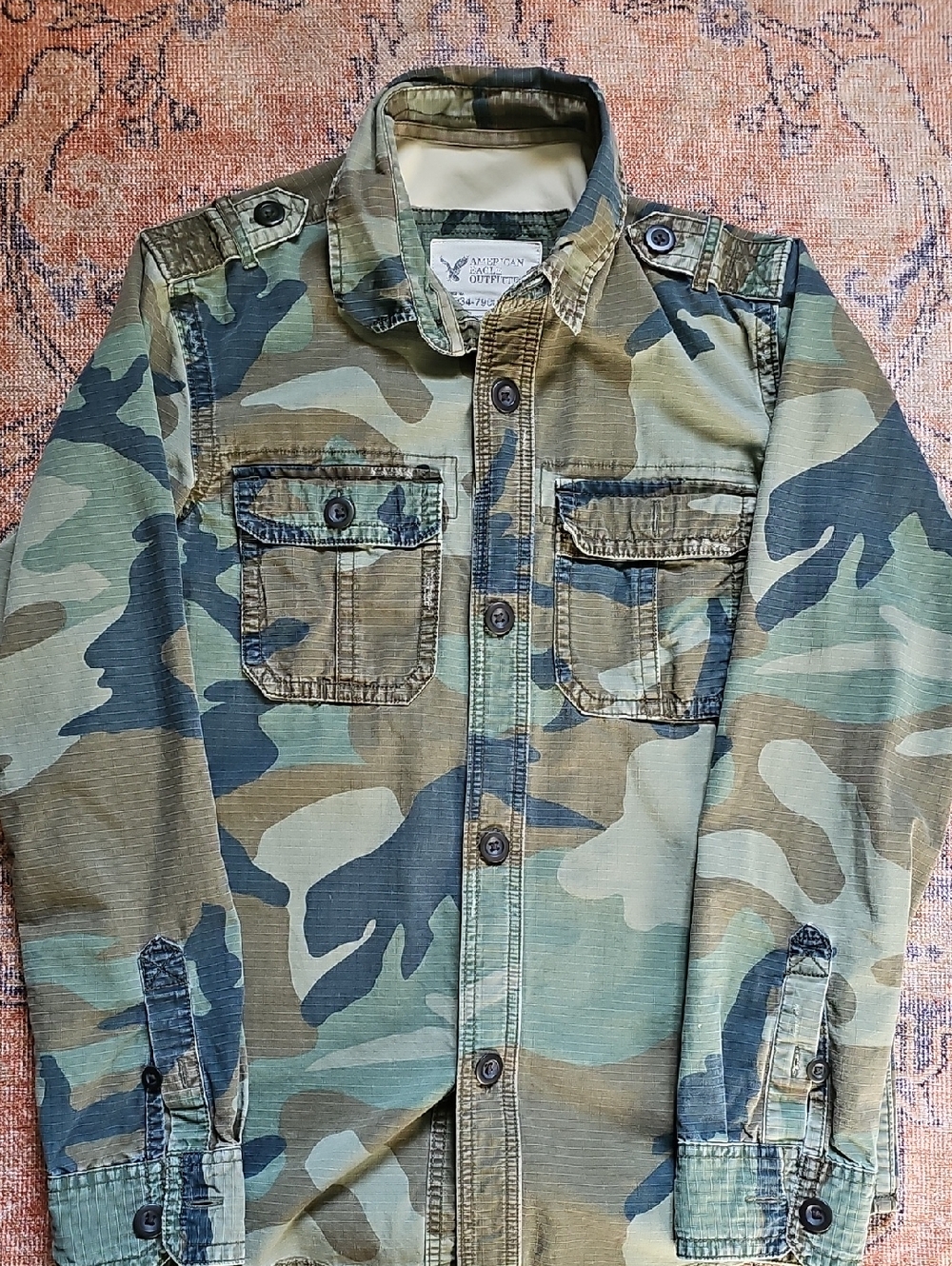 Military-Style Camo Button-Front Shirt Size Medium